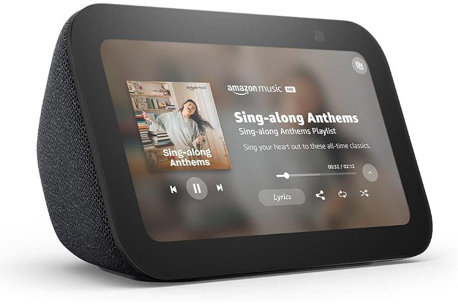 Smart Display with Enhanced Audio for Voice Control