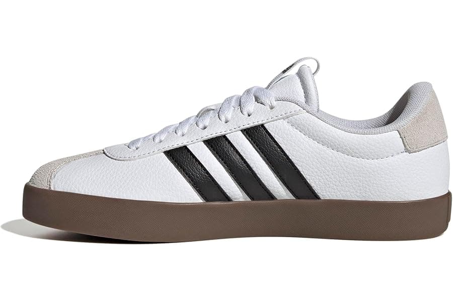 Women's Lightweight Court Shoe for Everyday Wear