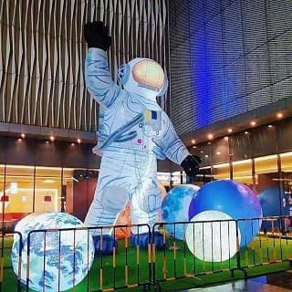 Giant LED Inflatable Astronaut for Space Party Decorations